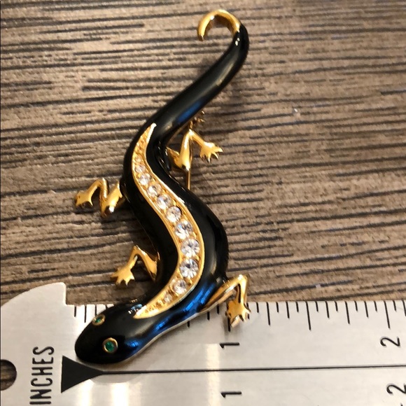 Vintage Avon Black Enamel Salamander Lizard Pin - Picture 7 of 11
